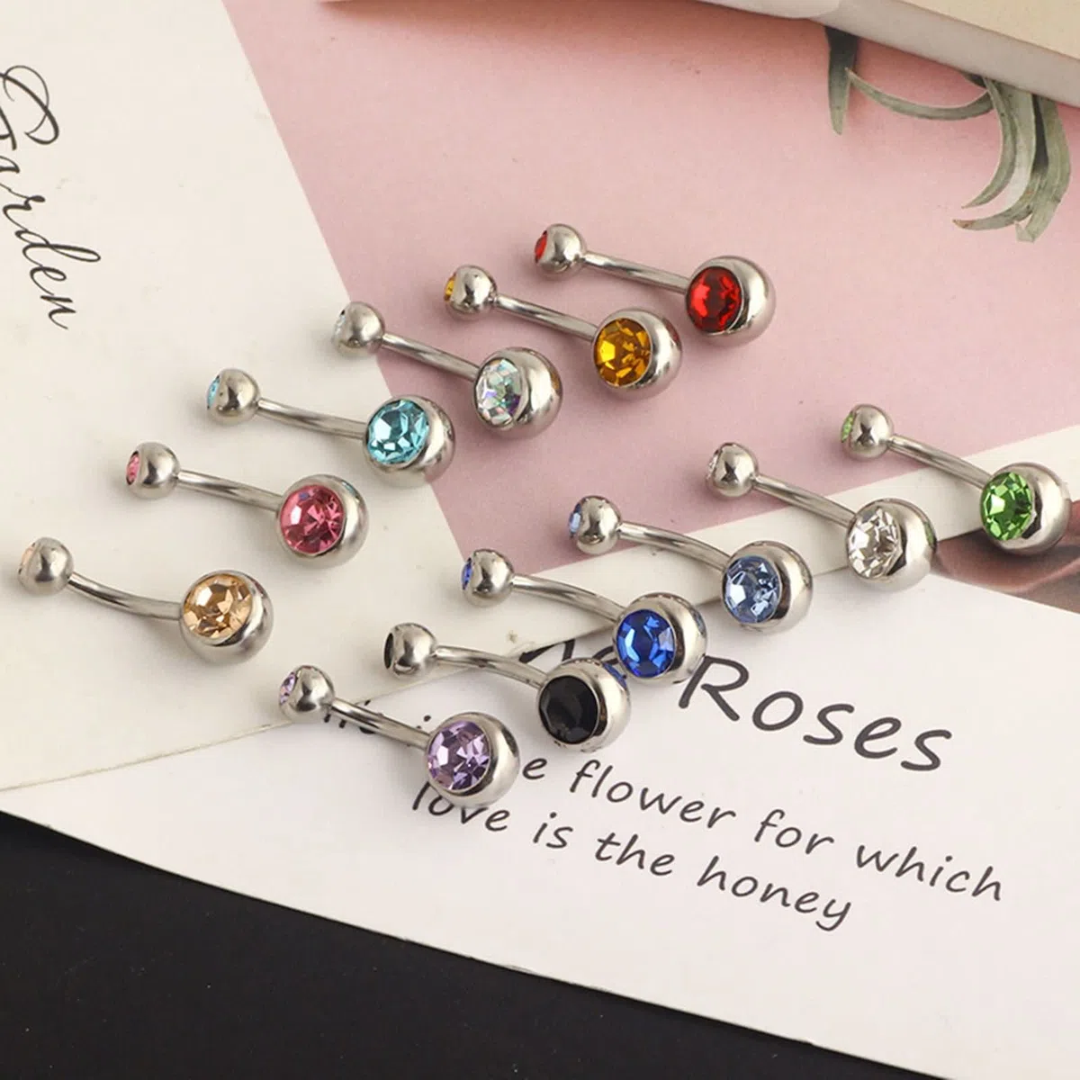 Piercing Nombril Lot de 12,Piercing Nombril 14G Lot Piercing Nombril Acier Chirurgical Rond Zircone Cubique Multicolore Piercing de Nombril Femme Argent