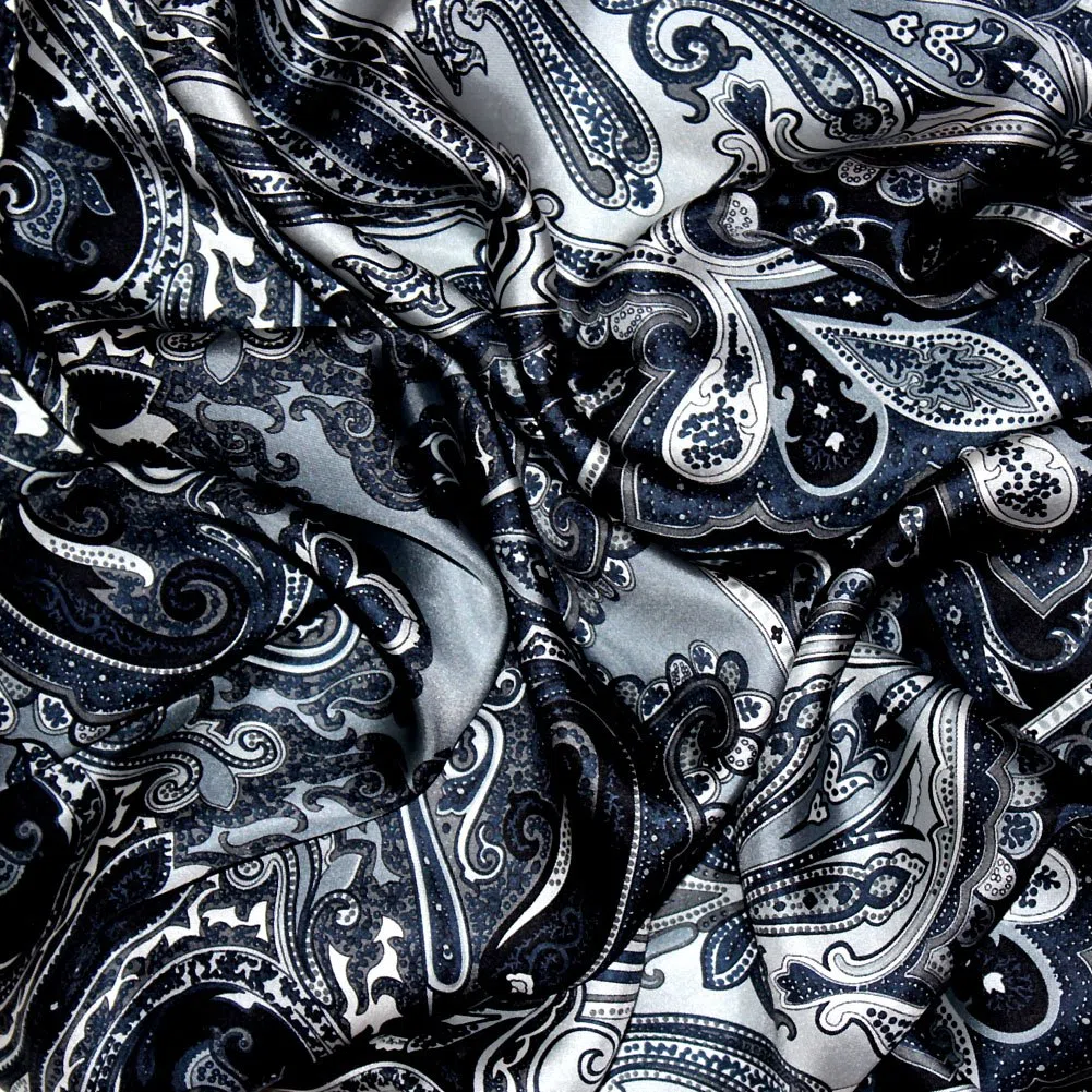 LORENZO CANA Foulard de 100% soie pour la femme – écharpe avec les mesures de 50 x 165 cm - fin, léger et noble pour le printemps et l´été – une sensation de luxe en gris argenté noir bleu foncé