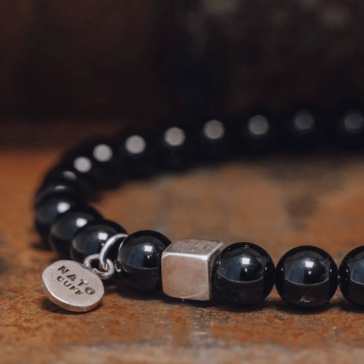 Nato Cuff - Bracelet en Argent 925 - Pierres Semi Précieuses Perles Onyx Poli- Bijou Homme ou Femme Fait Main en France (Large 19cm)