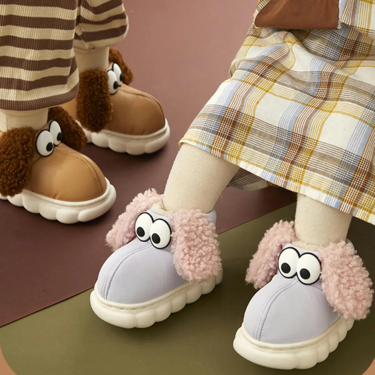 Chaussons Enfant Pantoufles Chaudes d'automne Et d'hiver pour Enfants, Pantoufles De Ménage Imperméables Et Antidérapantes À Talon Complet-kaki-220 Mm (Longueur Intérieure 21 Cm)