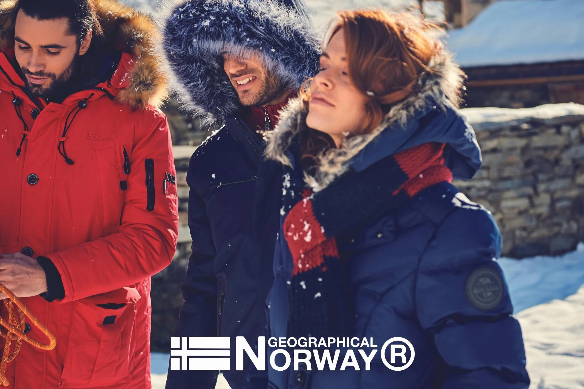 Geographical Norway Tislande Femme - Kapuzen-Softshelljacke Femme Étanche Extérieur - Coupe-Vent Veste - les Activités Randonnée Ski Automne Hiver Printemps