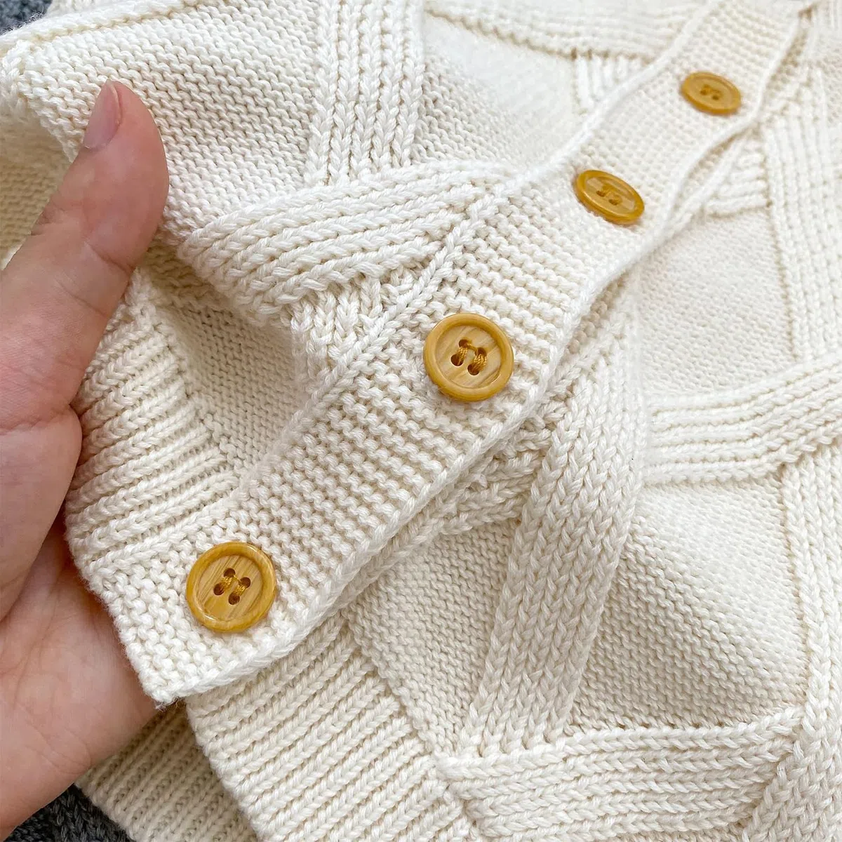 Ensemble Tenue en Tricot Bébé Fille 2 PCS Vêtement Hiver Tricoté Cardigan Boutonné + Pantalon à Taille Haute avec Pompon pour Tout-petit 0 à 4 Ans