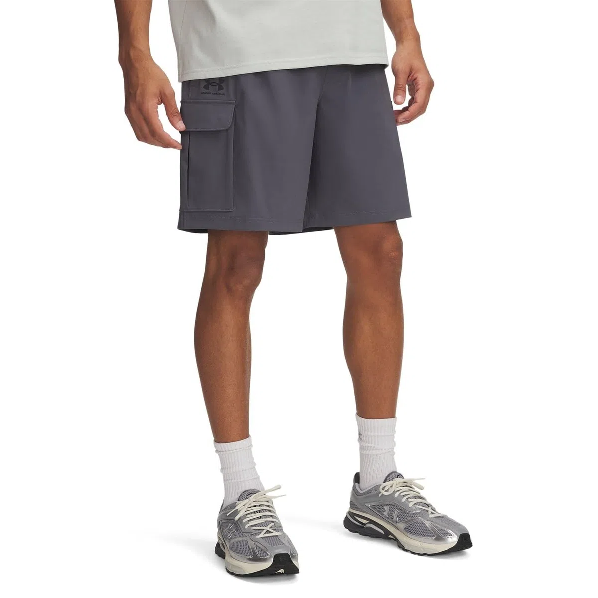 Under Armour UA Vibe Woven Cargo Short 0025 Castlerock Medium, 0025 - Castlerock, M