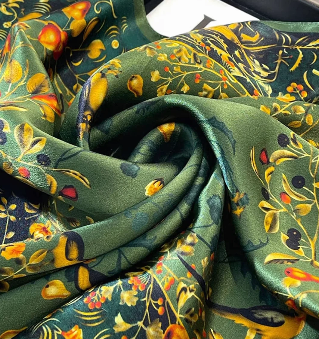 Andantino - Foulard carré 100 % pure soie de mûrier pour cheveux - 68 cm - Pour homme et femme - En soie naturelle - Imprimé numérique