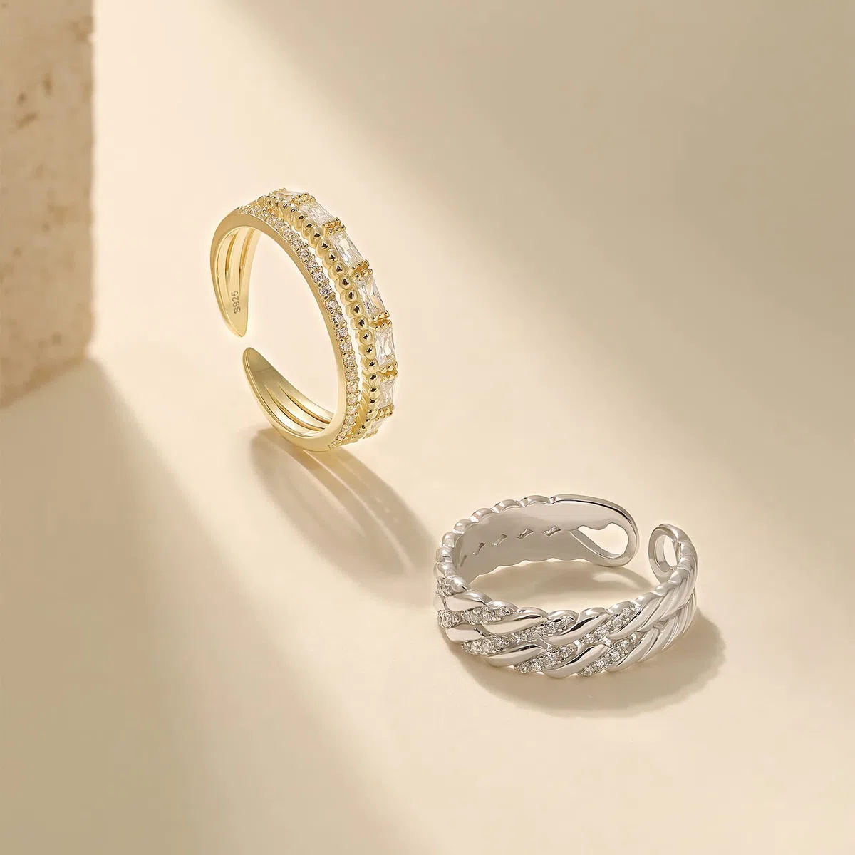 Bague de pouce en argent 925 pour femmes Bague délicate en or empilable Bague d'amitié faite à la main et torsadée