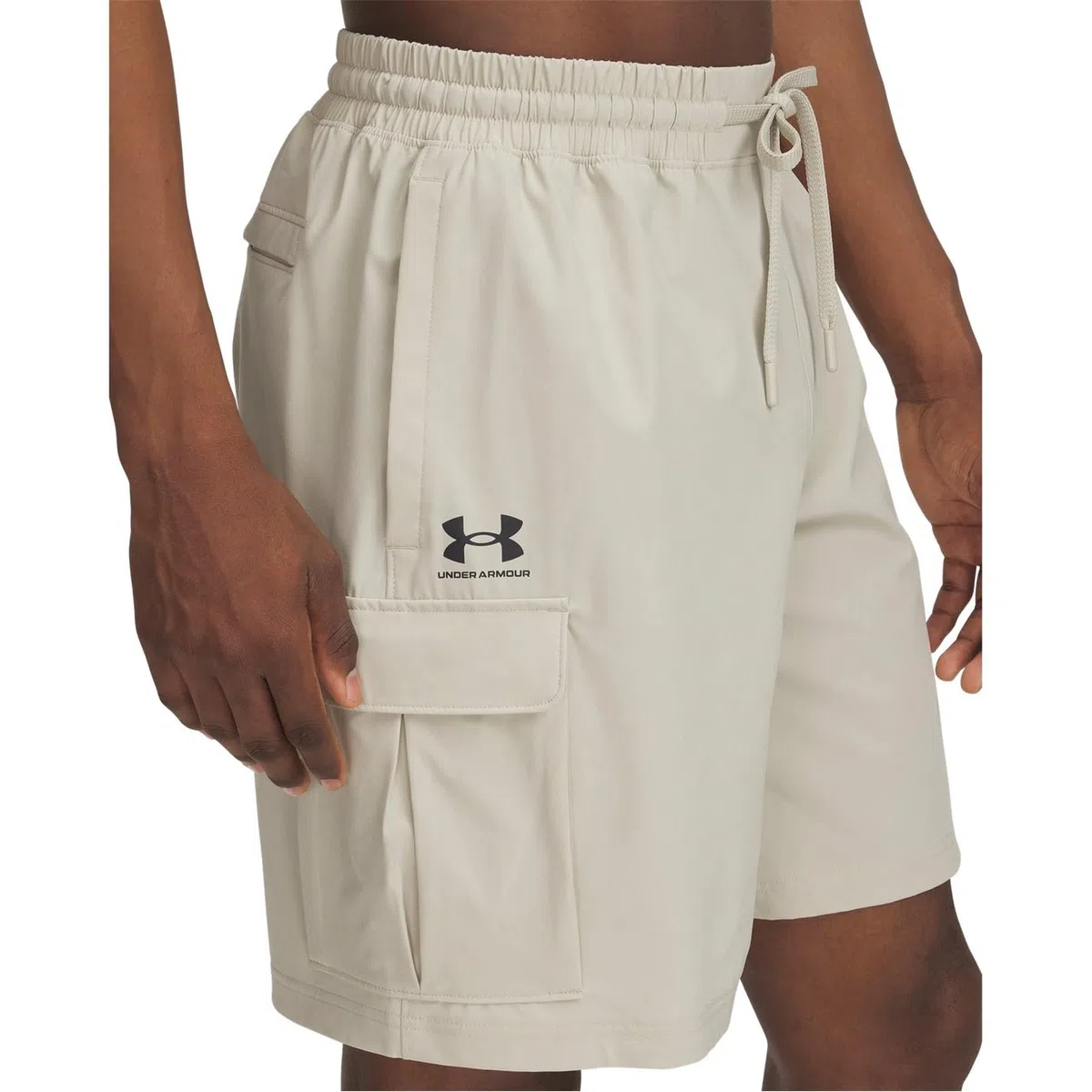 Under Armour Short cargo tissé Vibe