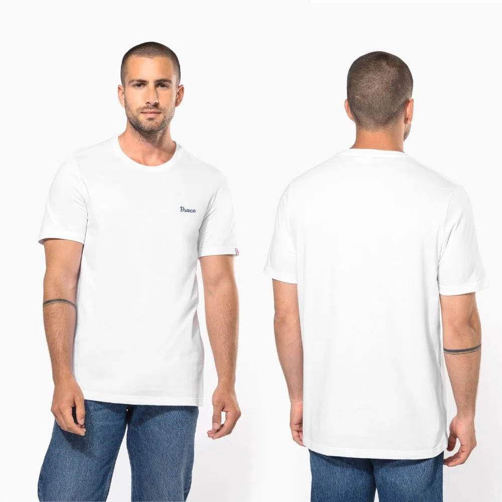 Tee shirt fabriqué en France personnalisé avec un texte brodé sur la poitrine et sur la manche, coupe homme ou femme, taille du S au XXL