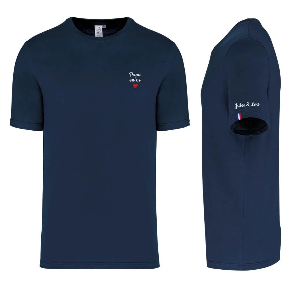 Tee shirt fabriqué en France personnalisé avec un texte brodé sur la poitrine et sur la manche, coupe homme ou femme, taille du S au XXL