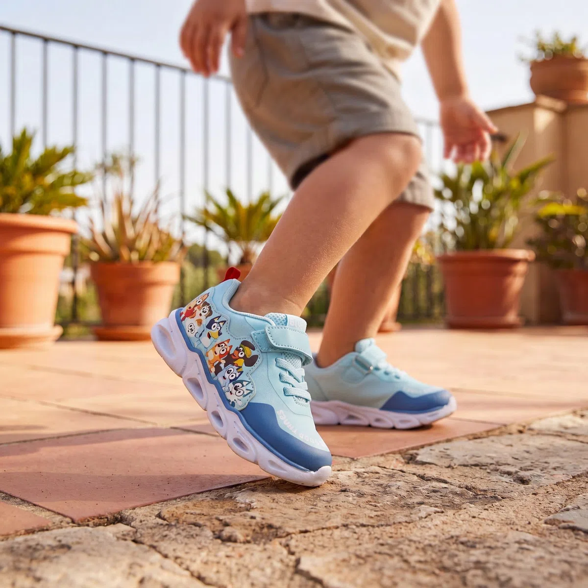 Baskets Bluey avec Lumières Semelle Légère EVA - Chaussures Bluey Confortables pour Garçon et Fille
