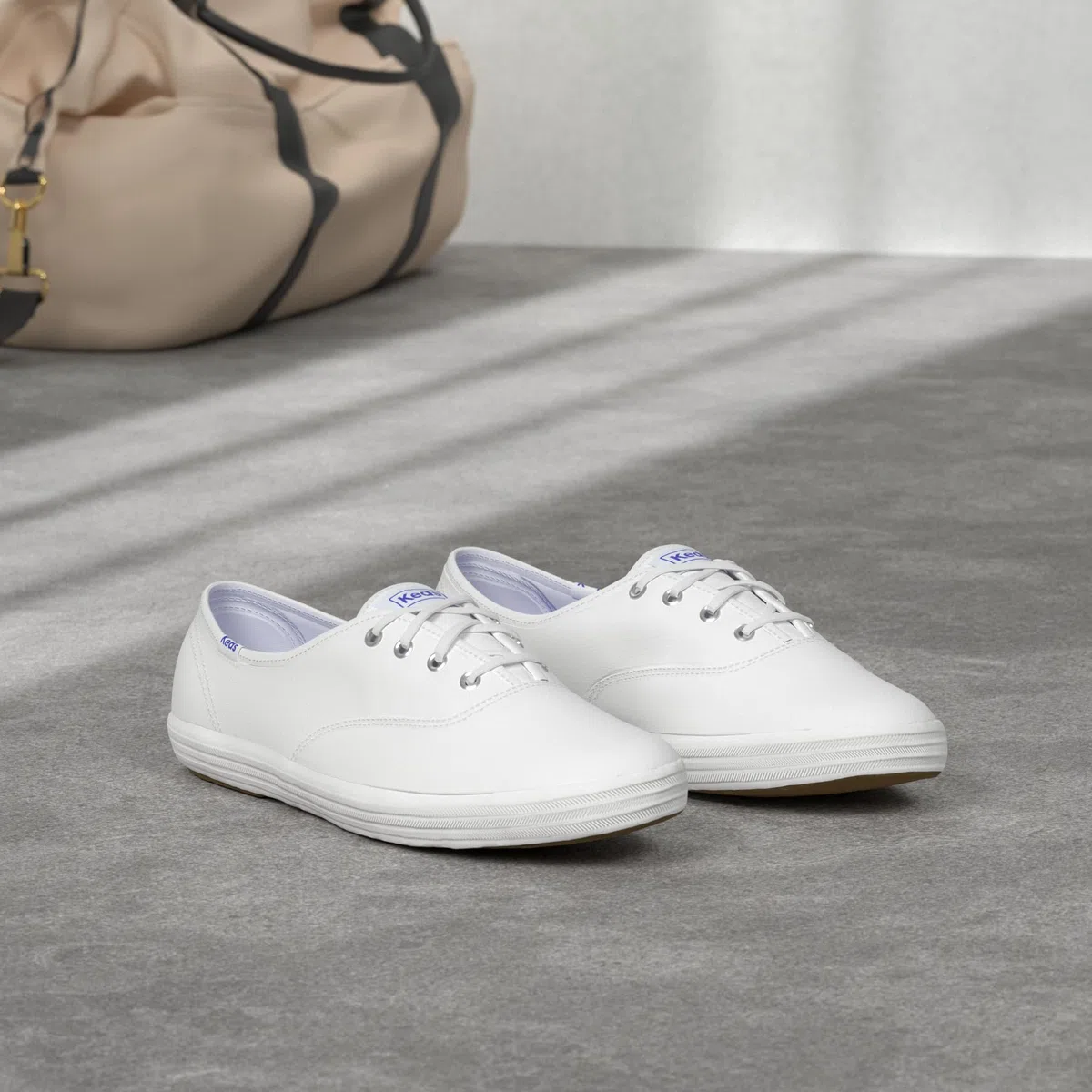 Keds Femme Champion Leather Lace Up Baskets Basses